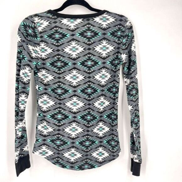 Victoria’s Secret Tribal Southwestern Print Long Sleeve Ribbed Henley Top Small - Picture 2 of 8